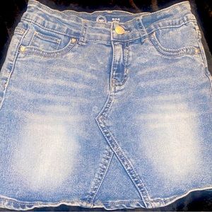Girl Jean skirt size 7-8